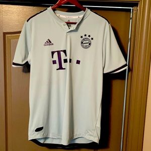 Adidas FC Bayern Munich Authentic 2018/2019 Jersey